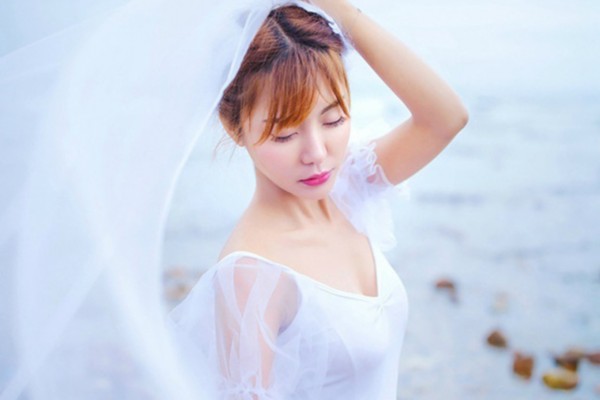 She didn't mean to lie to Song Xu, but the possibility of this guess was too small. She was sure that Shirley knew something unknown, but she never thought that Shirley was Shen Siqi.